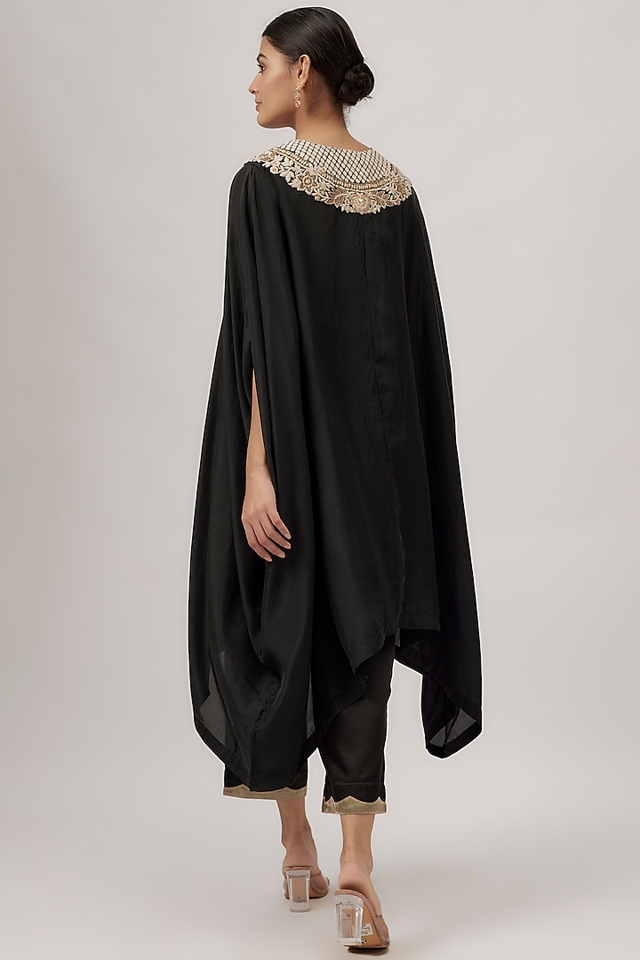 Black Habutai Silk Resham Work Kaftan Set by Prisho at Pernia's Pop Up Shop