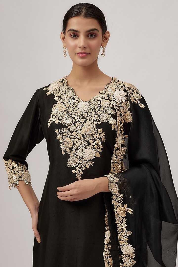 Black Silk Resham & Lampi Work Kurta Set by Prisho at Pernia's Pop Up Shop