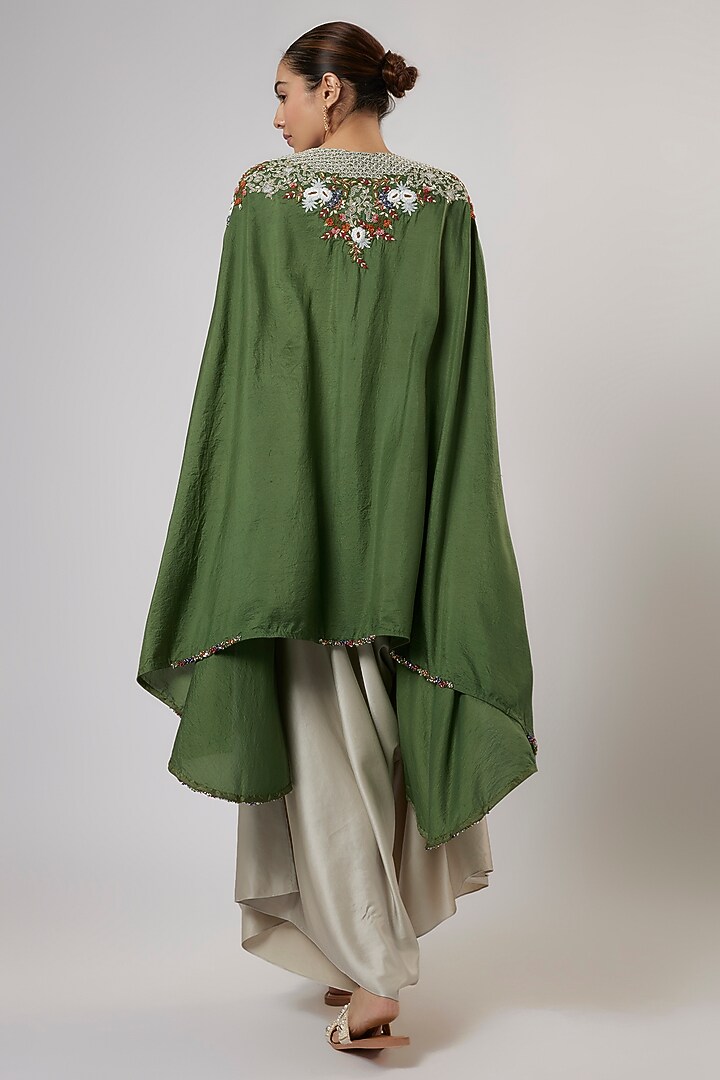 Green Silk Thread Work Kaftan Set by Prisho at Pernia's Pop Up Shop
