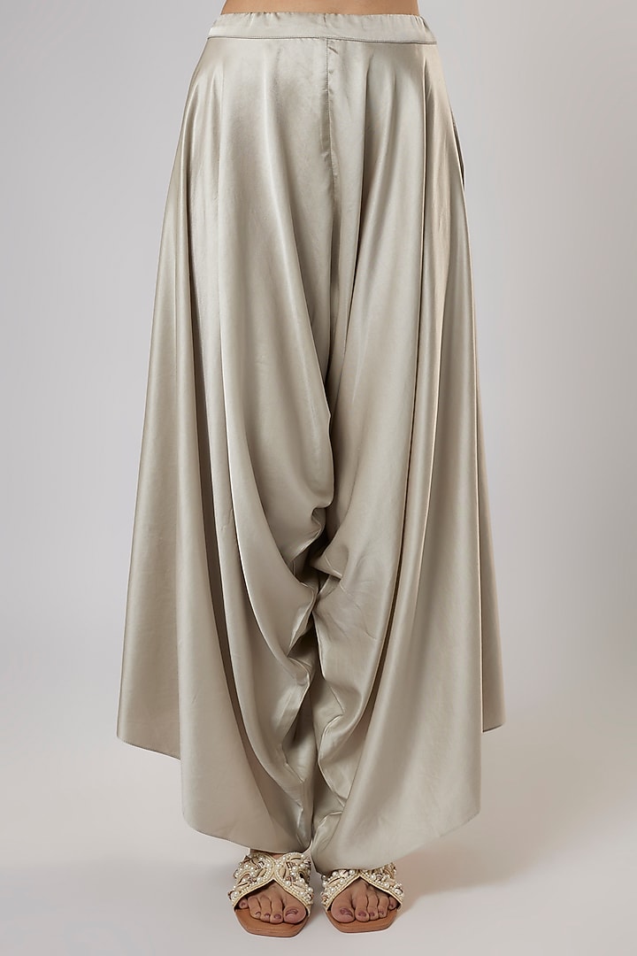 Green Silk Thread Work Kaftan Set by Prisho at Pernia's Pop Up Shop