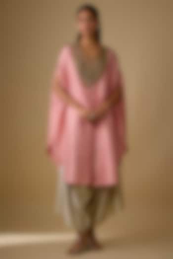 Deep Peach Silk Thread Work Kaftan Set by Prisho at Pernia's Pop Up Shop