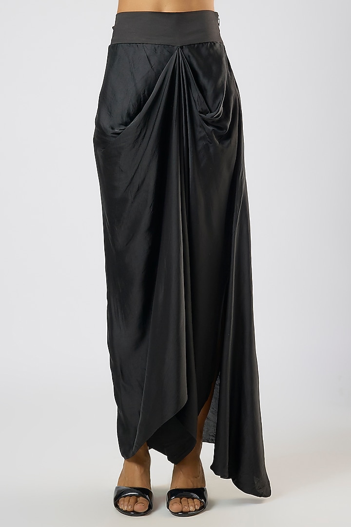 Black Organza Thread Embroidered Umbrella Kaftan Set by Prisho at Pernia's Pop Up Shop