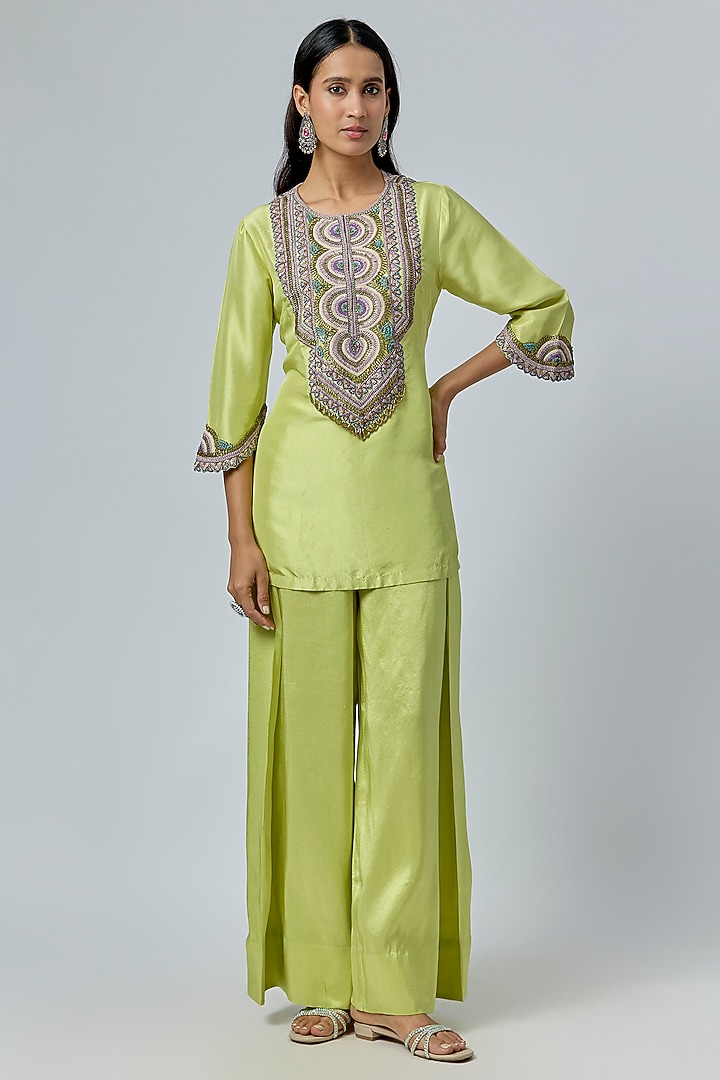 Lemon Green Silk Thread Embroidered Kurta Set by Prisho at Pernia's Pop Up Shop