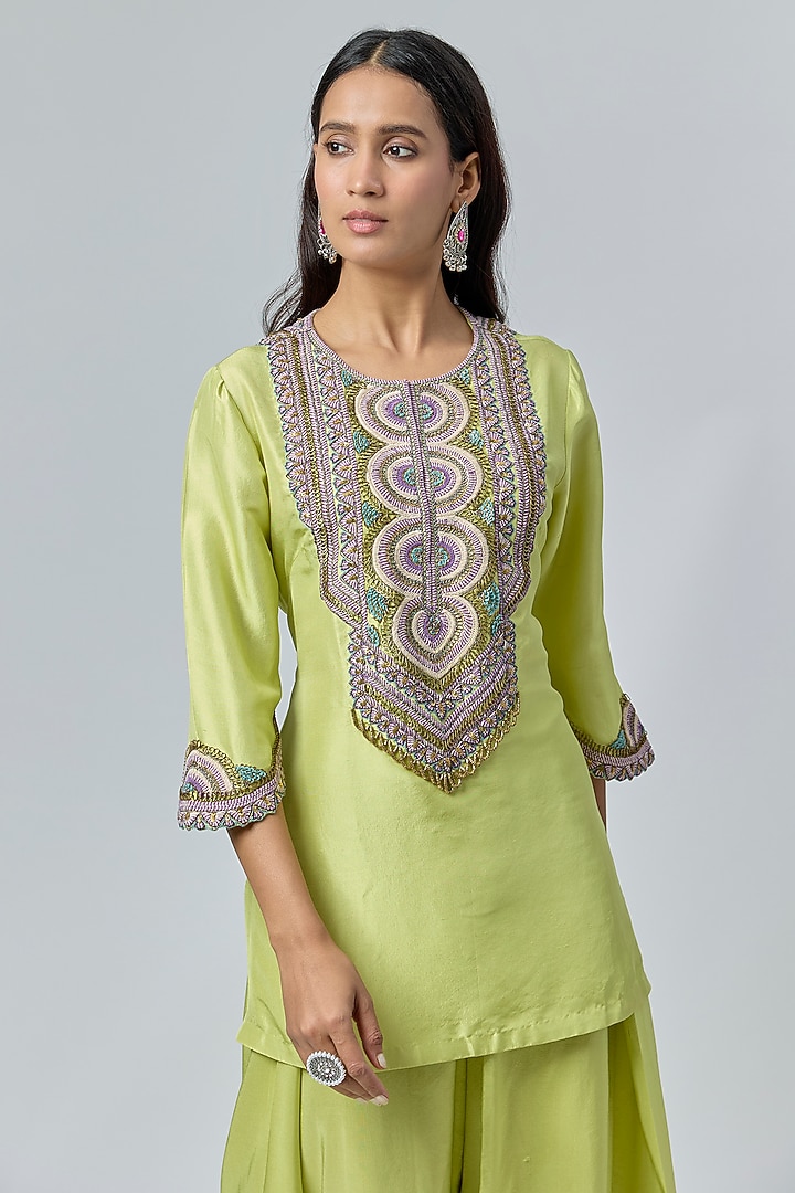 Lemon Green Silk Thread Embroidered Kurta Set by Prisho at Pernia's Pop Up Shop