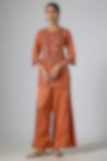 Deep Rust Silk Thread Embroidered Kurta Set by Prisho at Pernia's Pop Up Shop