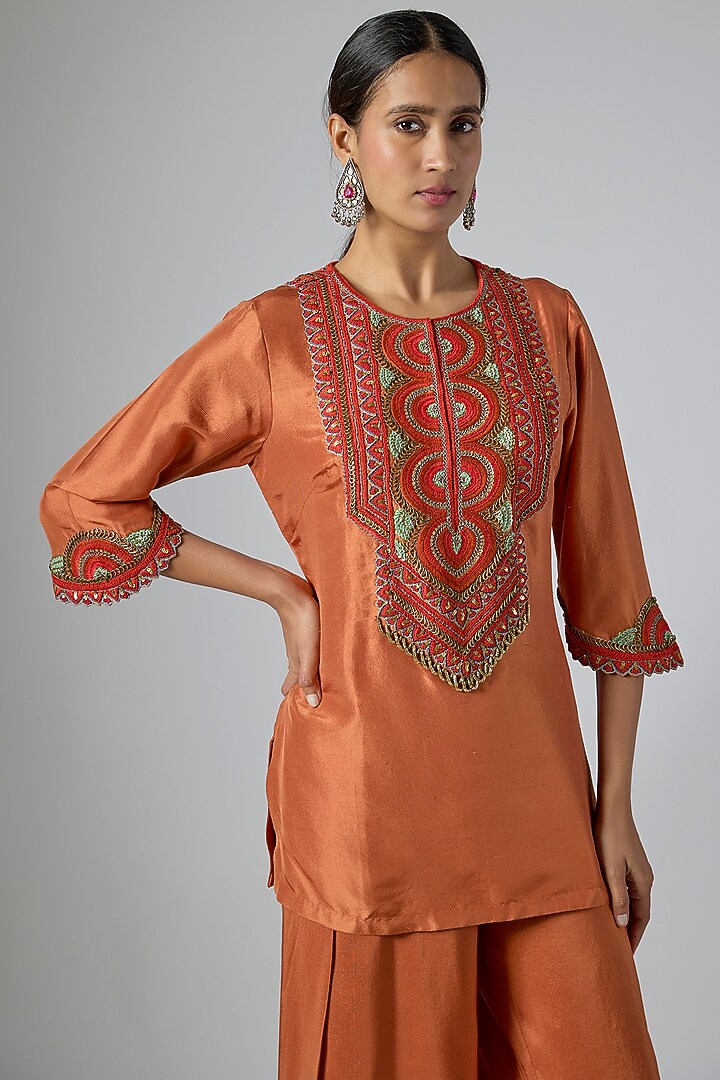 Deep Rust Silk Thread Embroidered Kurta Set by Prisho at Pernia's Pop Up Shop