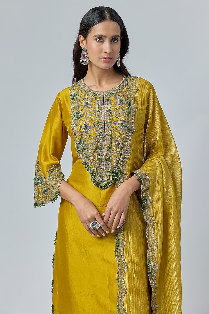 Mustard Silk Thread Embroidered Kurta Set by Prisho at Pernia's Pop Up Shop