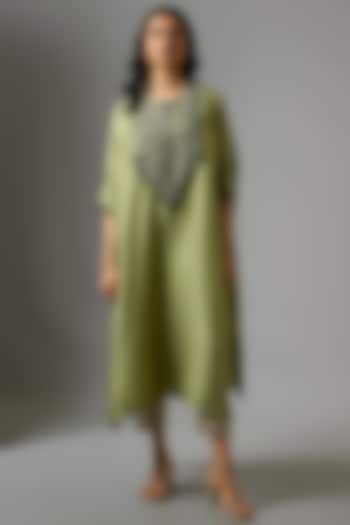 Sea Green Crushed Tissue Kaftan Set by Prisho at Pernia's Pop Up Shop