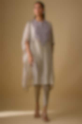 Silver Crushed Tissue Thread Work Kaftan Set by Prisho at Pernia's Pop Up Shop