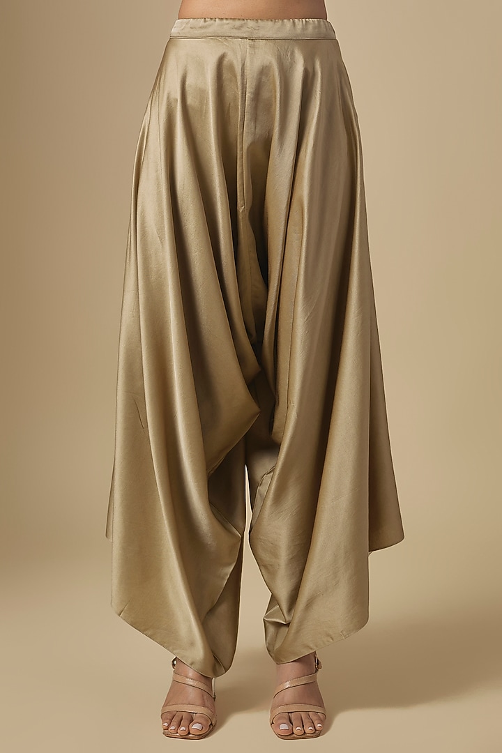 Champagne Crushed Tissue Thread Embroidery Kaftan Set by Prisho at Pernia's Pop Up Shop