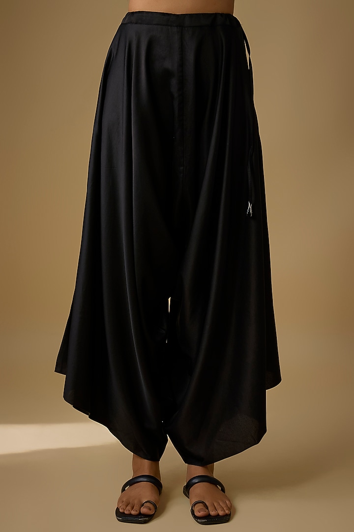Black Bandhej Resham Work Kaftan Set by Prisho at Pernia's Pop Up Shop
