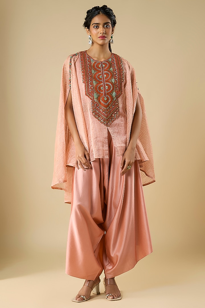 Dark Flamingo Pink Tissue Thread Work Kaftan Set by Prisho at Pernia's Pop Up Shop