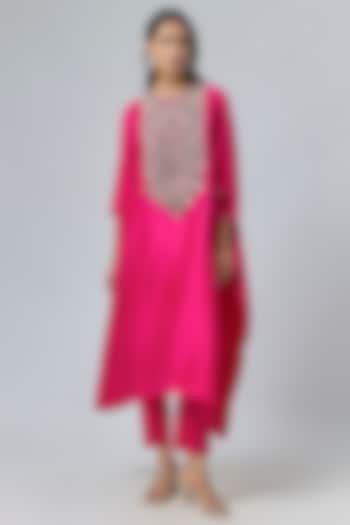 Fuchsia Pink Silk Dori Embroidered Kaftan Set by Prisho at Pernia's Pop Up Shop