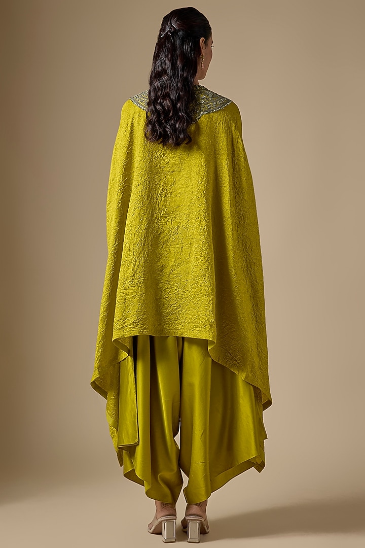 Lime Green Crushed Silk Thread Work Kaftan Set by Prisho at Pernia's Pop Up Shop