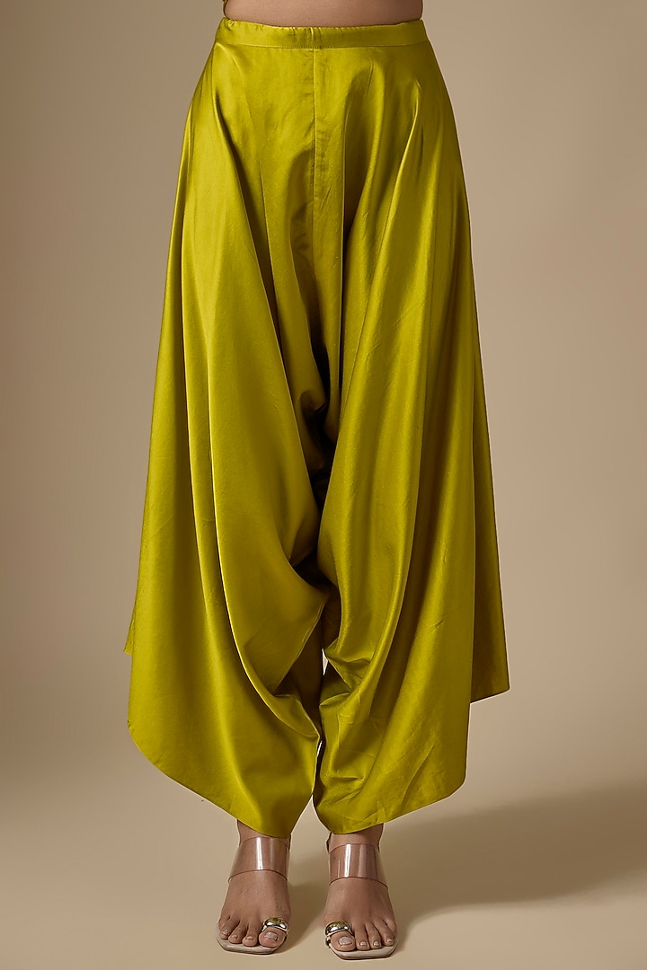 Lime Green Crushed Silk Thread Work Kaftan Set by Prisho at Pernia's Pop Up Shop