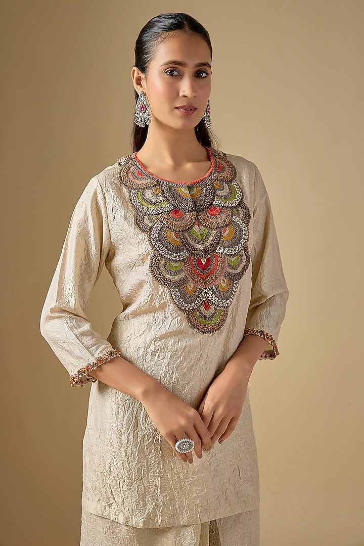 Ivory Crushed Silk Thread Work Kurta Set by Prisho at Pernia's Pop Up Shop