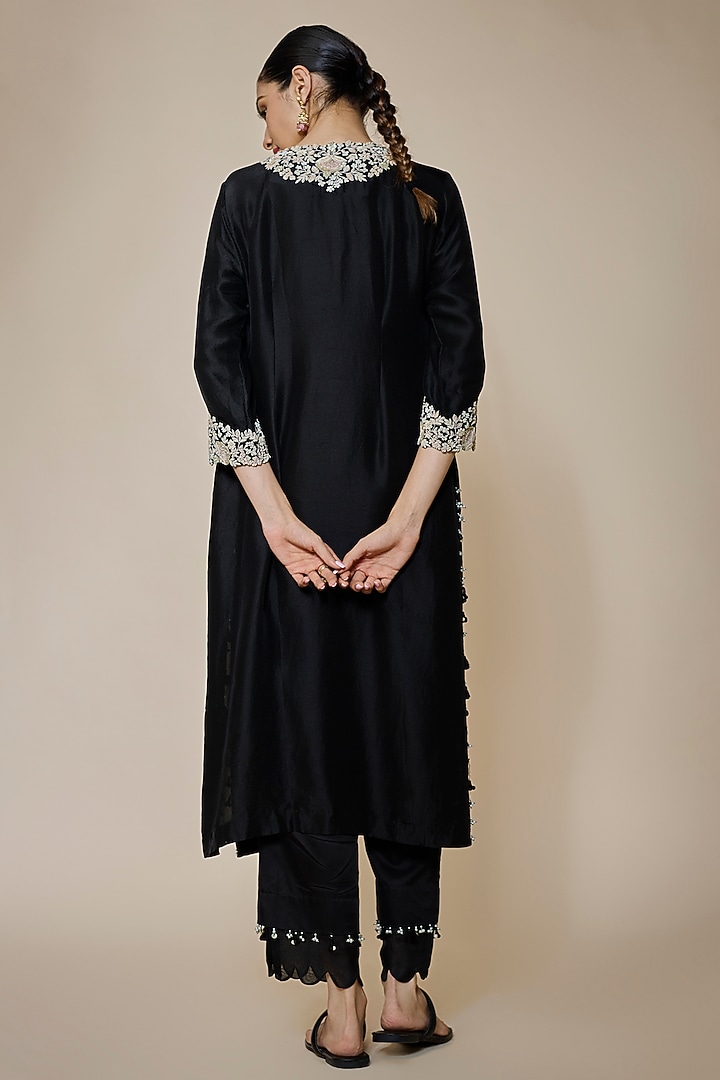 Black Silk Resham Embroidered Kurta Set by Prisho at Pernia's Pop Up Shop