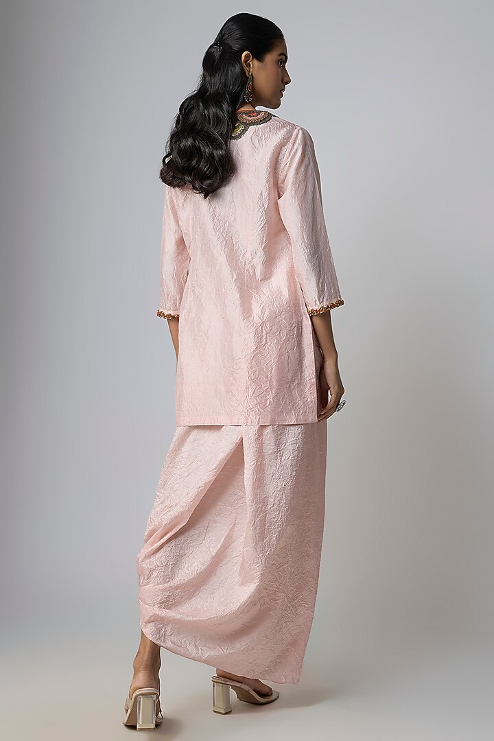 Flamingo Crushed Silk Thread Work Kurta Set by Prisho at Pernia's Pop Up Shop