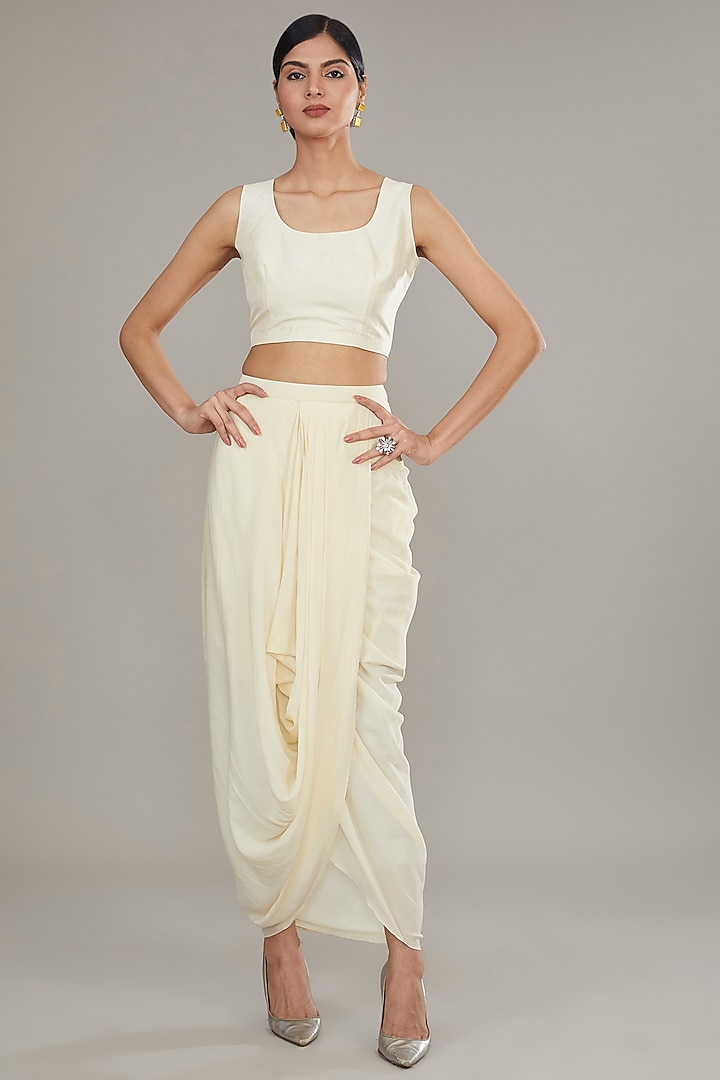 White Organza Resham Work Kaftan Set by Prisho at Pernia's Pop Up Shop
