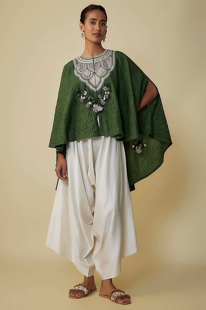 Hunter Green Crushed Silk Resham Work Kaftan Set by Prisho at Pernia's Pop Up Shop