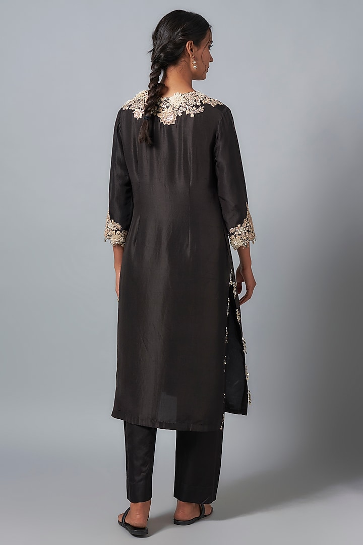 Black Silk Resham Work Kurta Set by Prisho at Pernia's Pop Up Shop