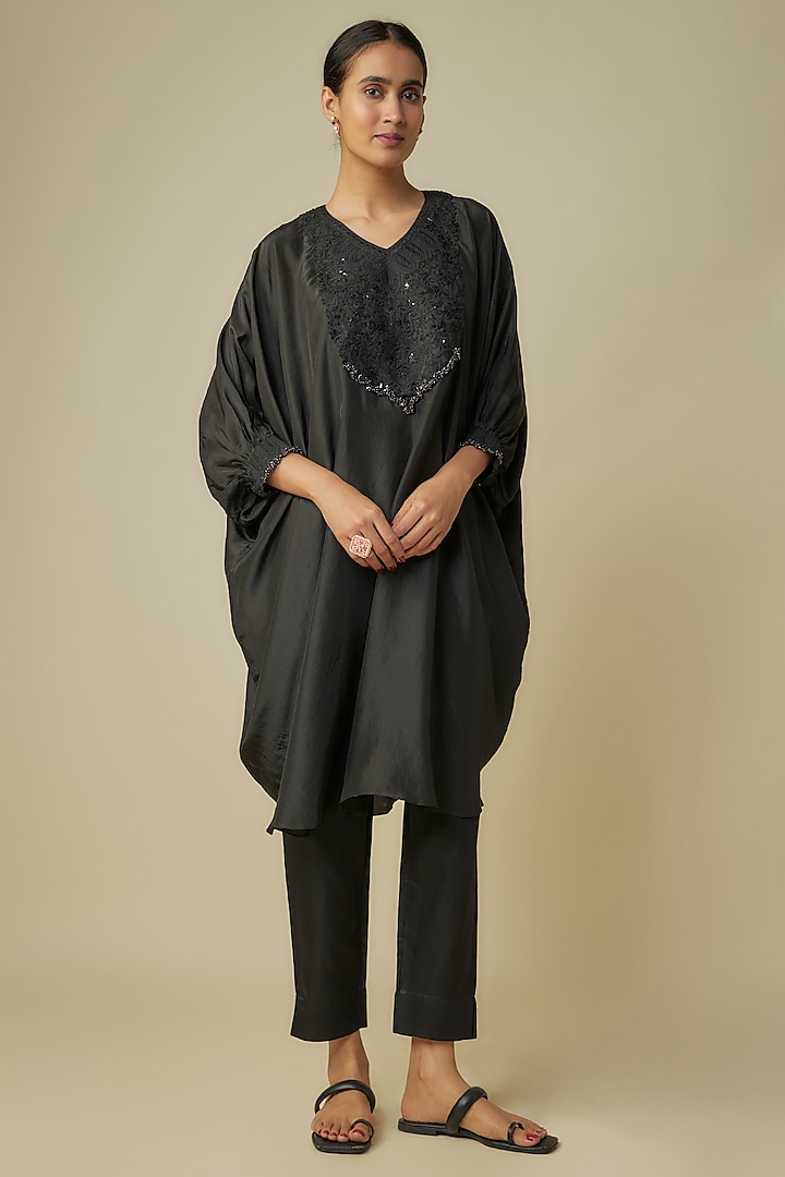 Black Habutai Silk Resham Work Kaftan Set by Prisho at Pernia's Pop Up Shop