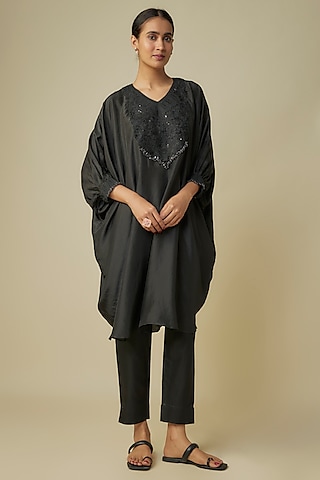 Black Habutai Silk Resham Work Kaftan Set by Prisho