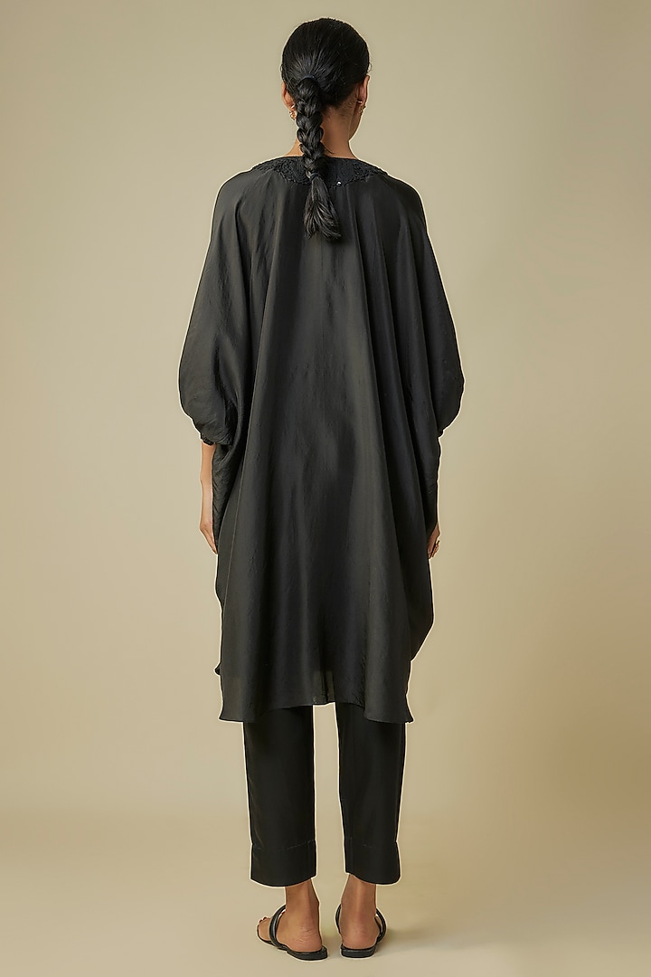 Black Habutai Silk Resham Work Kaftan Set by Prisho at Pernia's Pop Up Shop