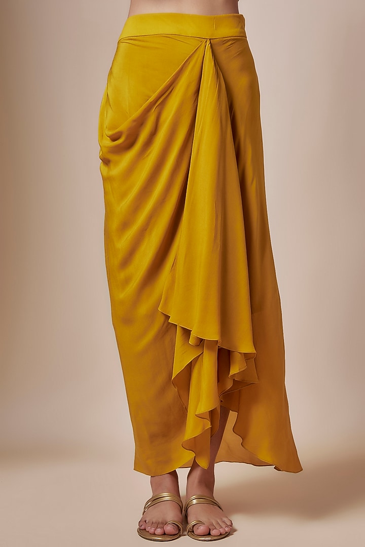 Mustard Silk Acrylic Embroidered Kurta Set by Prisho at Pernia's Pop Up Shop