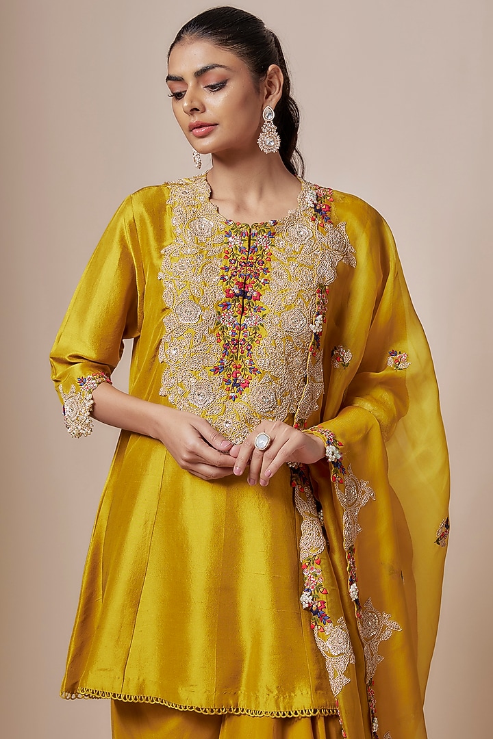 Mustard Silk Acrylic Embroidered Kurta Set by Prisho at Pernia's Pop Up Shop