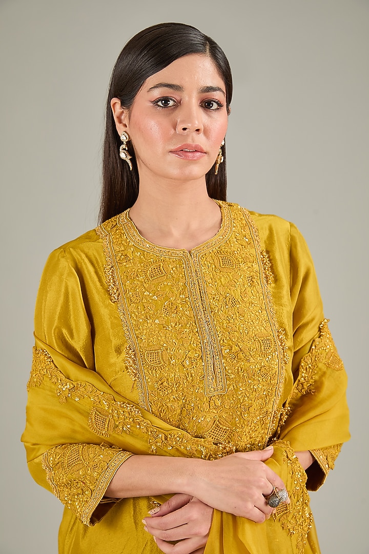 Mustard Silk Resham Work Kurta Set by Prisho at Pernia's Pop Up Shop