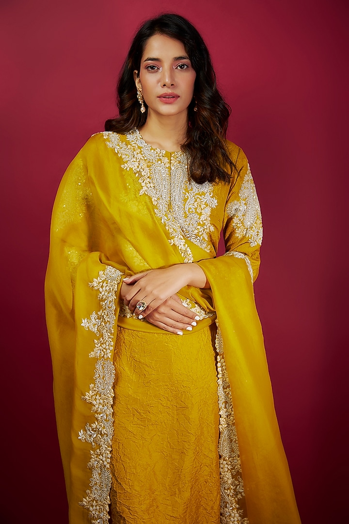Yellow Silk Crushed Resham Embroidered Kurta Set by Prisho at Pernia's Pop Up Shop