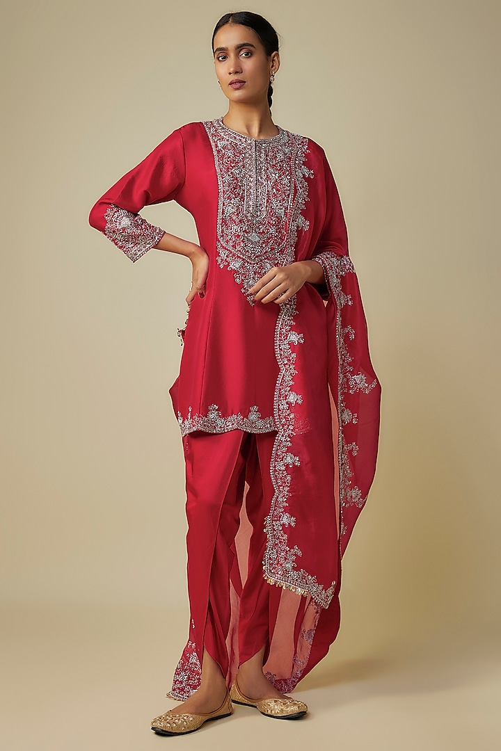 Fuchsia Silk Embroidered Kurta Set by Prisho at Pernia's Pop Up Shop