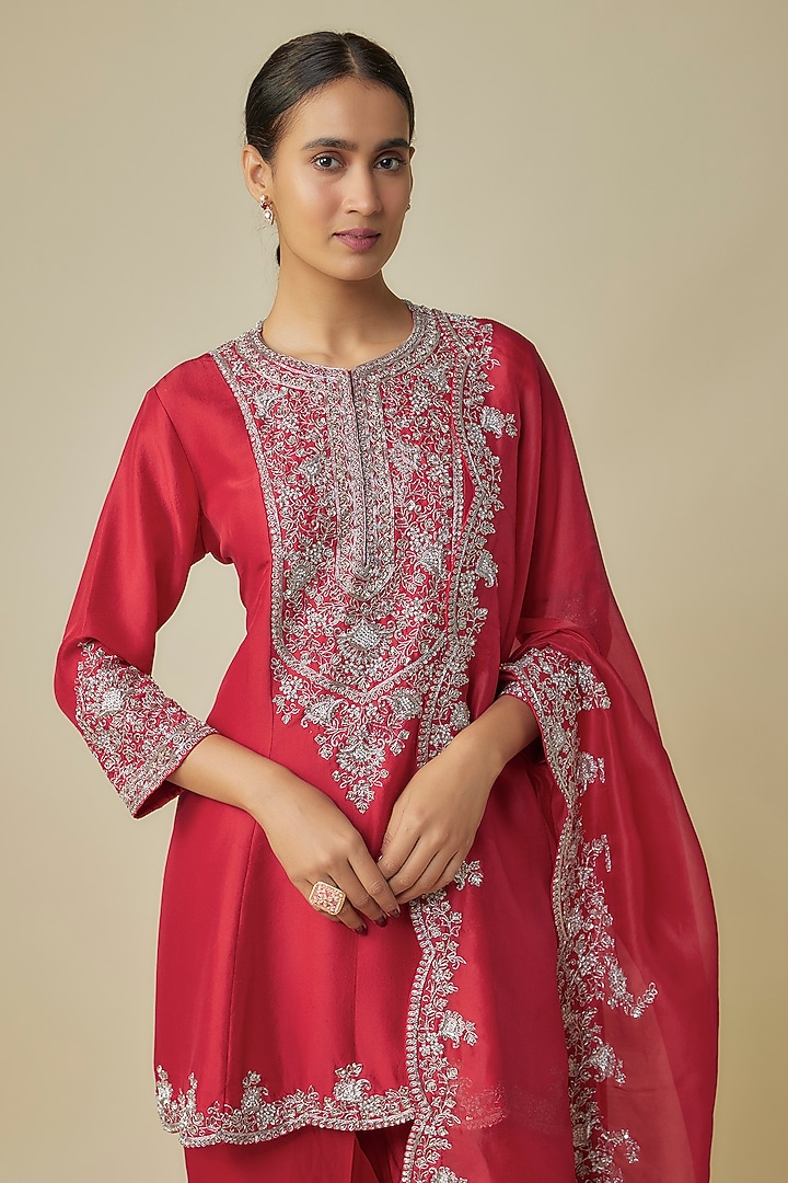 Fuchsia Silk Embroidered Kurta Set by Prisho at Pernia's Pop Up Shop