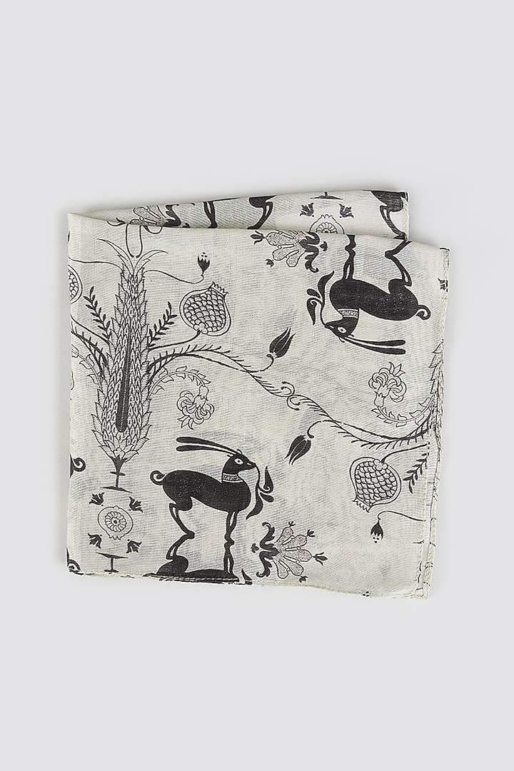 White Silk Mul Abstract Printed Pocket Square by PAYAL SINGHAL ACCESSORIES at Pernia's Pop Up Shop