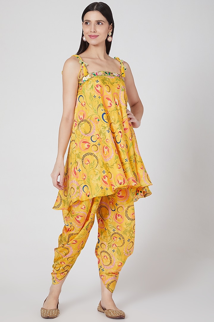Yellow Asymmetrical Kurta Set by Priyanka Singh