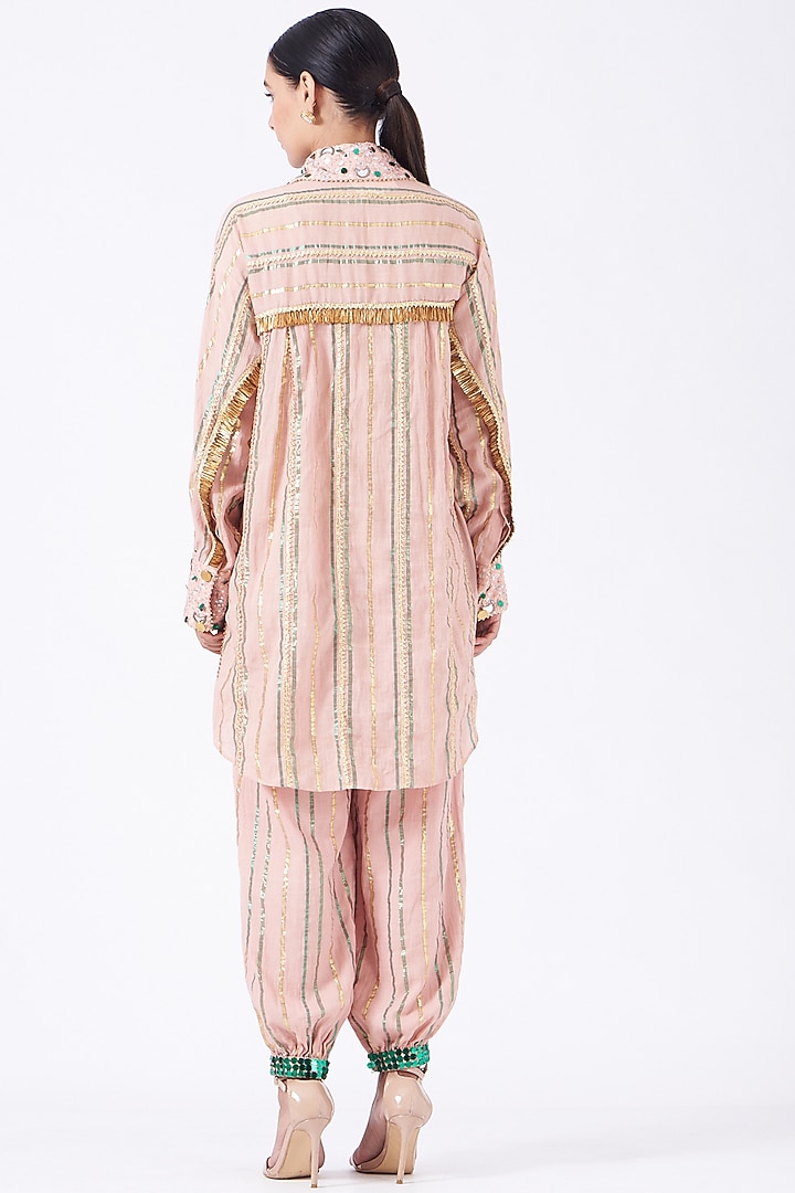 Peach Embroidered Co-Ord Set by Priyanka Singh at Pernia's Pop Up Shop