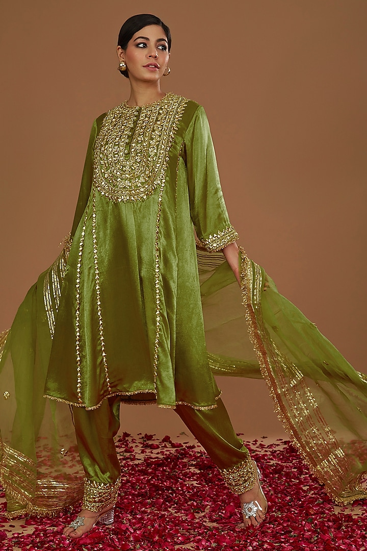 Olive Green Mashru Silk Hand Embellished Kurta Set by Preeti S Kapoor at Pernia's Pop Up Shop