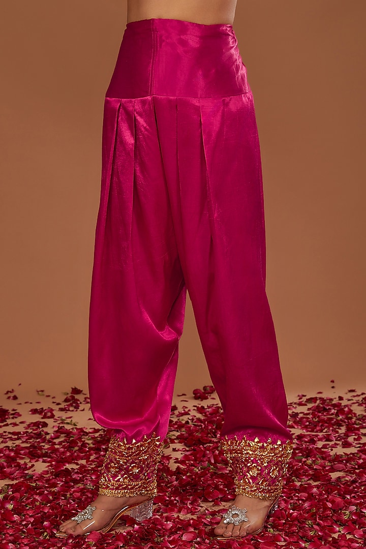 Royal Cerise Mashru Silk Hand Embellished Kurta Set by Preeti S Kapoor at Pernia's Pop Up Shop