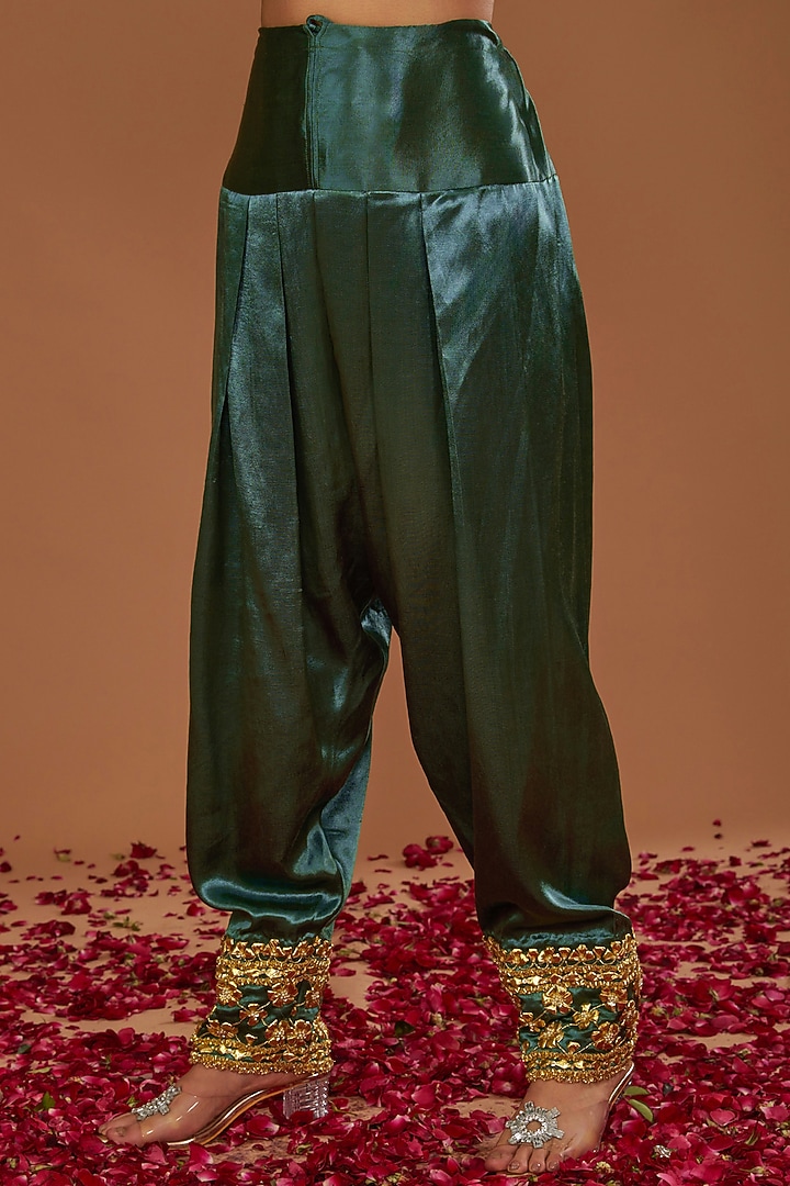Sap Green Mashru Silk Hand Embellished Kurta Set by Preeti S Kapoor at Pernia's Pop Up Shop