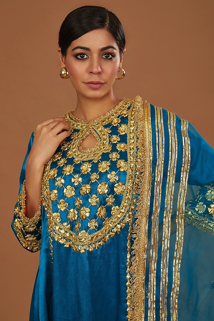Turquoise Mashru Silk Hand Embellished Kurta Set by Preeti S Kapoor at Pernia's Pop Up Shop