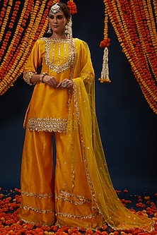 product-color-Yellow