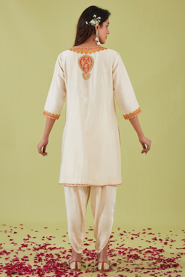 White Chanderi Zari Embroidered A-Line Kurta Set by saina kapoor at Pernia's Pop Up Shop