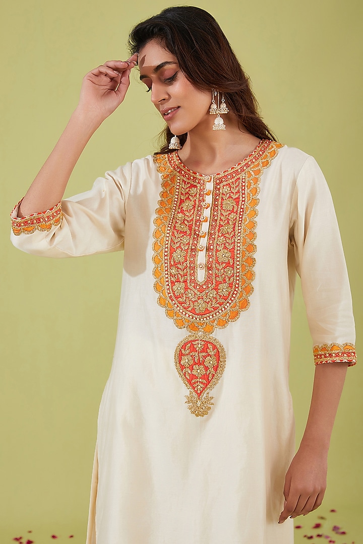 White Chanderi Zari Embroidered A-Line Kurta Set by saina kapoor at Pernia's Pop Up Shop