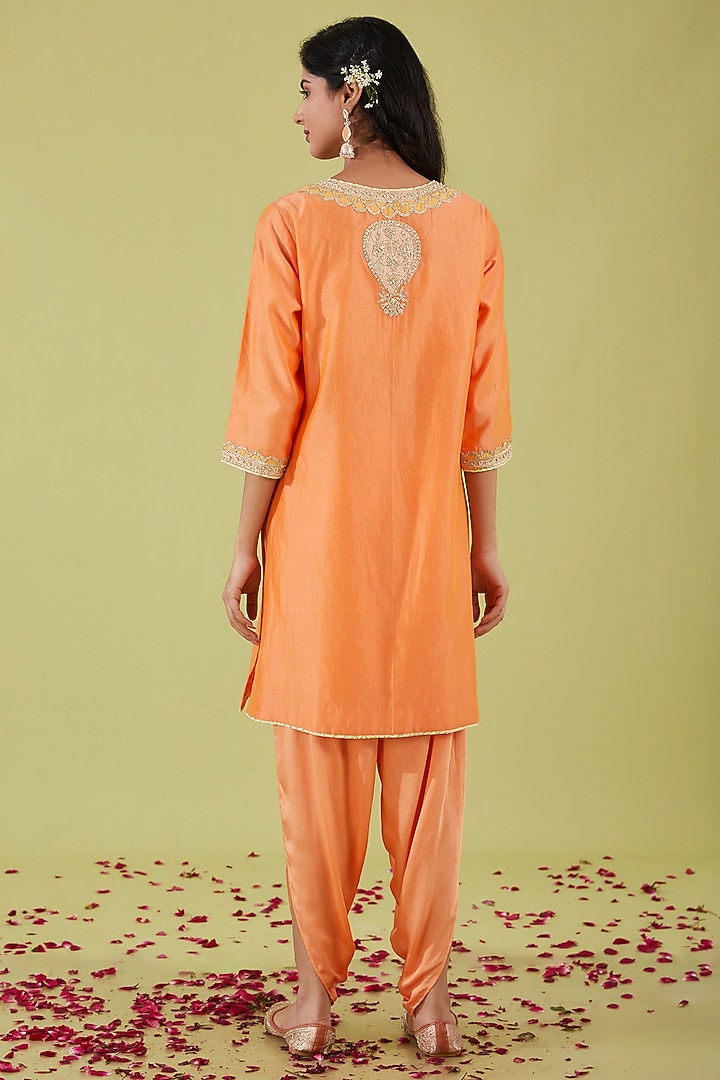 Peach Chanderi Zari Embroidered A-Line Kurta Set by saina kapoor at Pernia's Pop Up Shop
