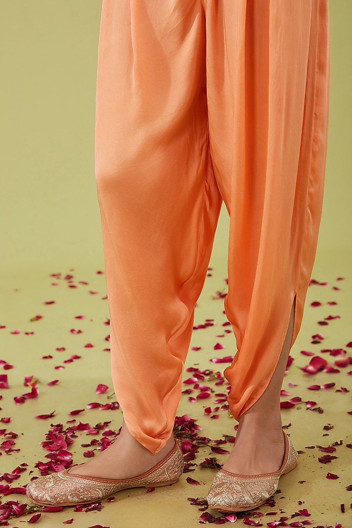 Peach Chanderi Zari Embroidered A-Line Kurta Set by saina kapoor at Pernia's Pop Up Shop