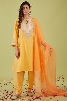 product-color-Yellow