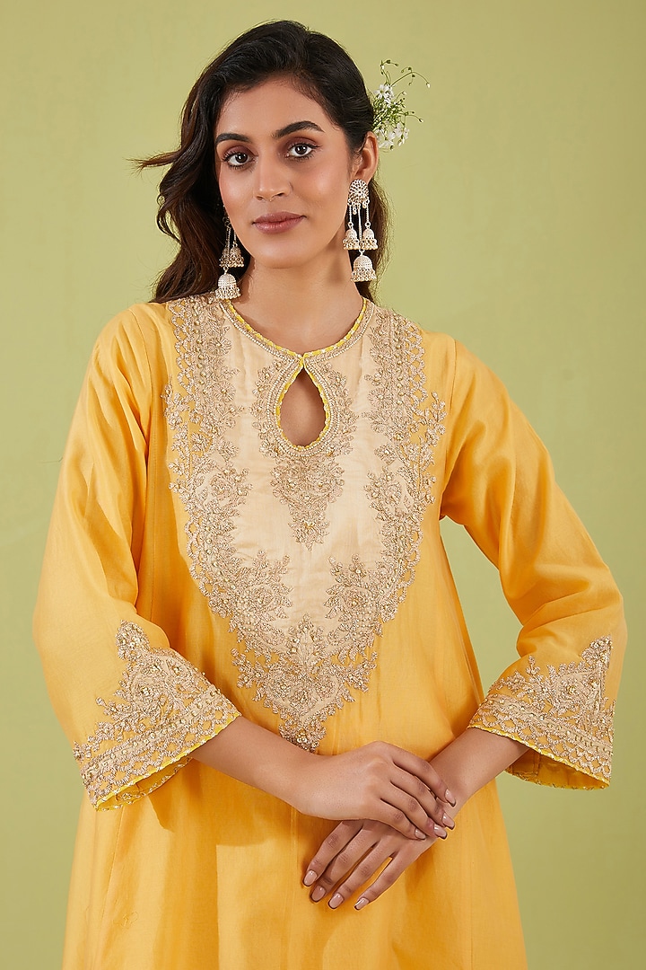 Yellow Chanderi Sequins Embroidered Short Kalidar Kurta Set by saina kapoor at Pernia's Pop Up Shop