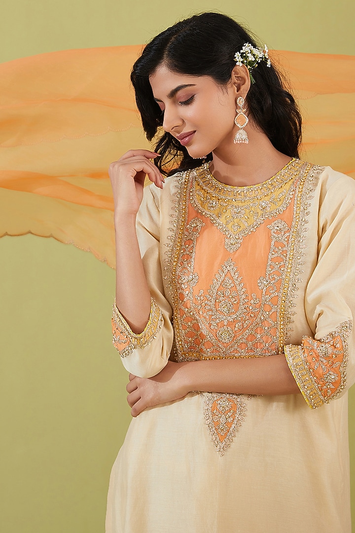 White Chanderi Sequins Embroidered Kurta Set by saina kapoor at Pernia's Pop Up Shop