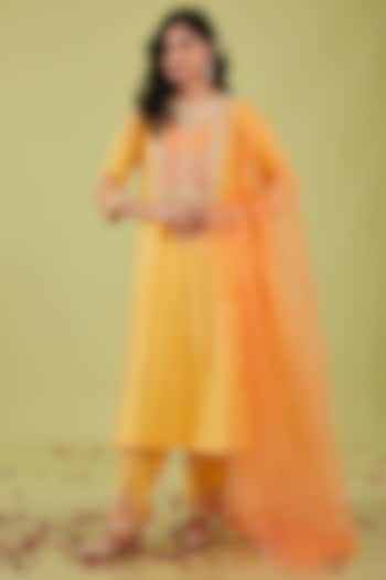 Yellow Chanderi Sequins Embroidered Kurta Set by Preeti S Kapoor at Pernia's Pop Up Shop